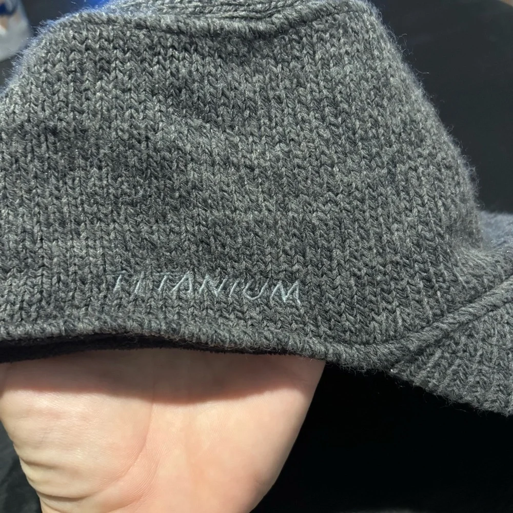 Columbia Titanium Unisex Military Cadet Fleece Lined Knit Wool Cap With Visor